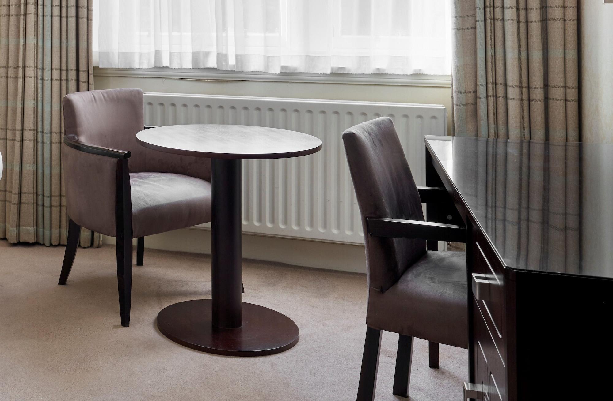 Leonardo Edinburgh City Екстериор снимка