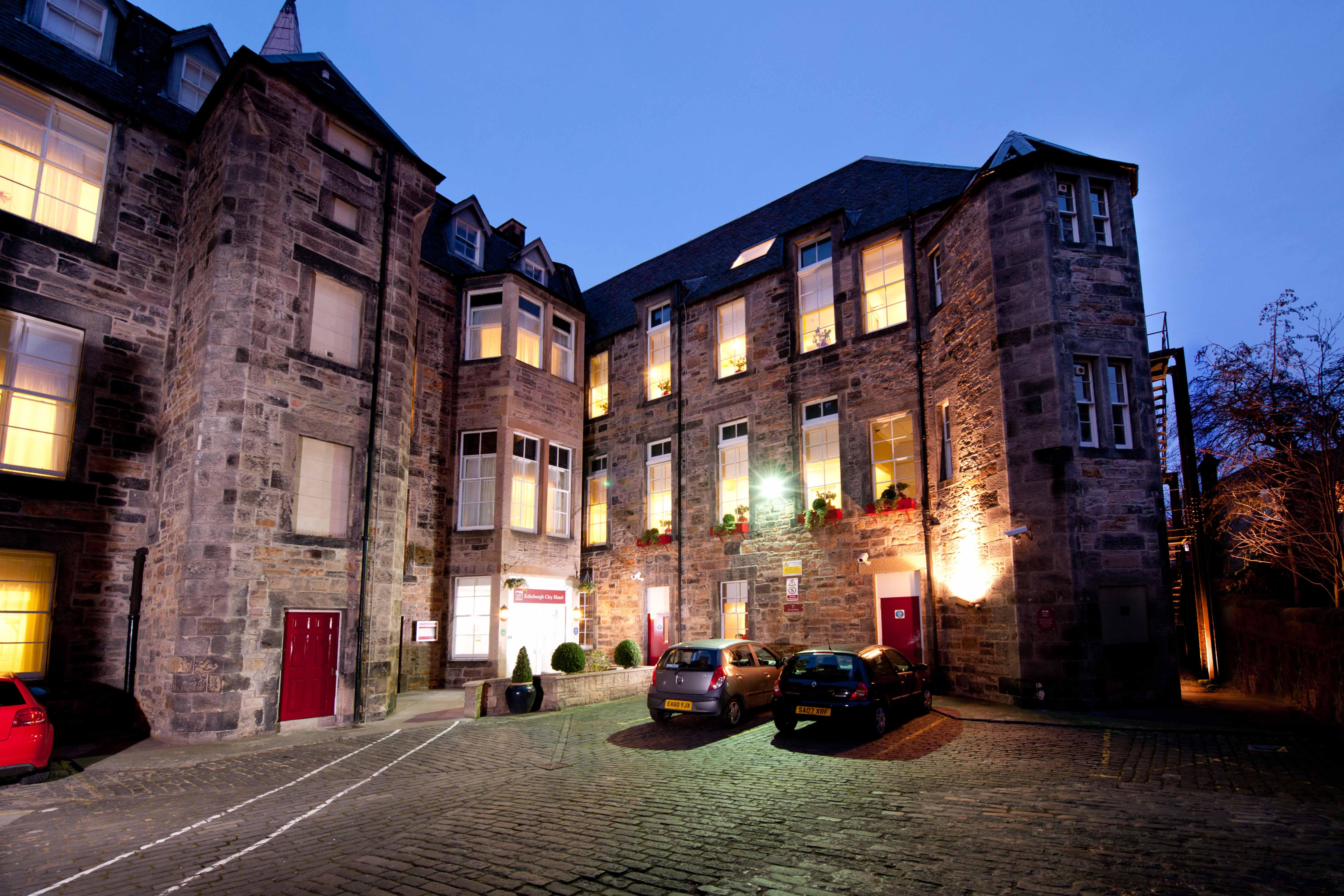 Leonardo Edinburgh City Екстериор снимка