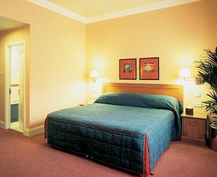 Leonardo Edinburgh City Екстериор снимка